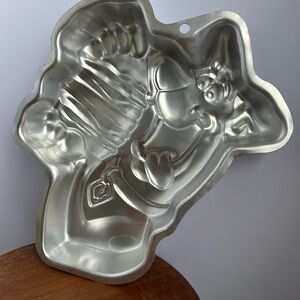 Wilton Silver Cartoon Character Cake Pan